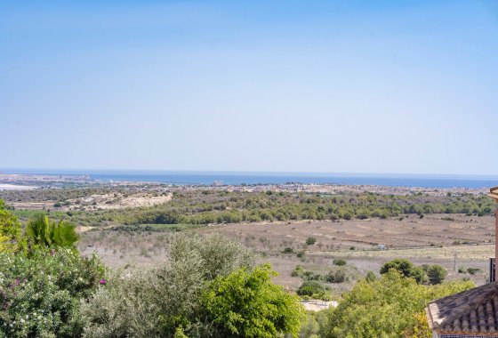 Újraértékesítés - Villa / ikerházfél - San Miguel de Salinas - San Miguel