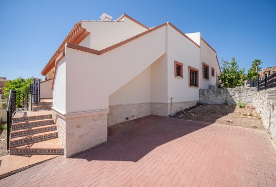 Újraértékesítés - Villa / ikerházfél - San Miguel de Salinas - San Miguel