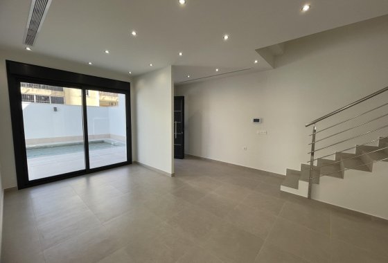 Новое здание - Villa - Almoradi - Almoradí