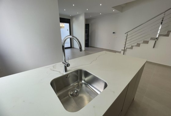 Новое здание - Villa - Almoradi - Almoradí