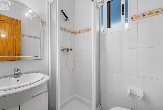 Reventa - Apartamento  - Torrevieja