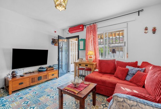 Újraértékesítés - Villa / ikerházfél - Los Alcázares