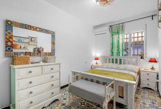 Újraértékesítés - Villa / ikerházfél - Los Alcázares