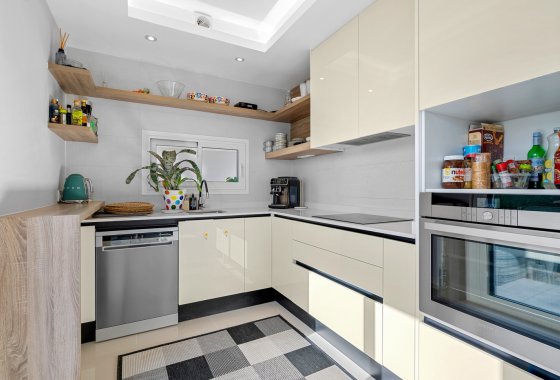 Újraértékesítés - Adosado - Ciudad Quesada - Doña pepa