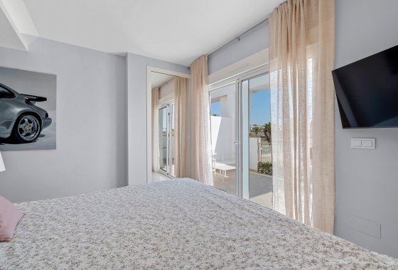 Újraértékesítés - Adosado - Ciudad Quesada - Doña pepa