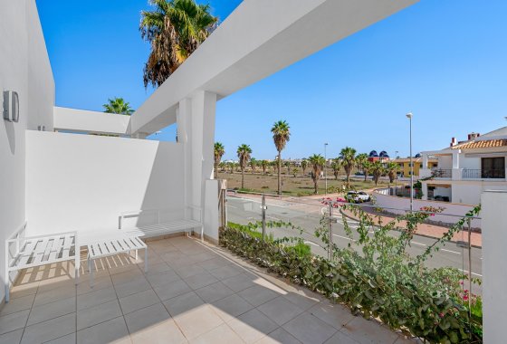 Újraértékesítés - Adosado - Ciudad Quesada - Doña pepa