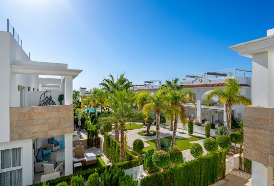 Újraértékesítés - Adosado - Ciudad Quesada - Doña pepa