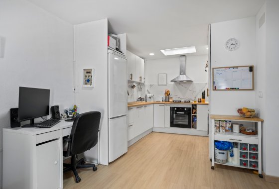 Resale - Apartment  - Torrevieja - La Siesta