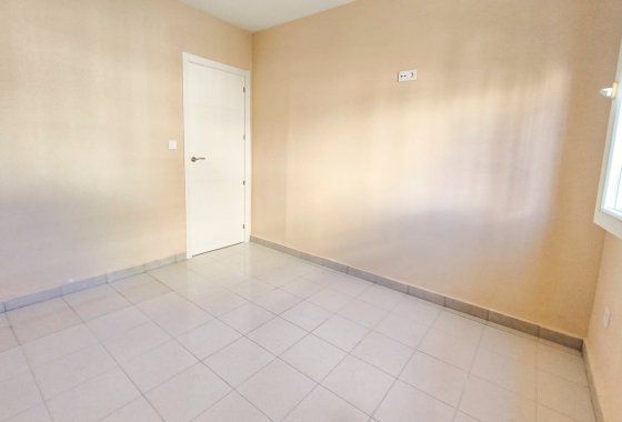 Перепродажа - Квартира  - Torrevieja - Lago jardin