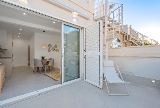 Перепродажа - Вилла / Полуотдельная - Torrevieja - El chaparral