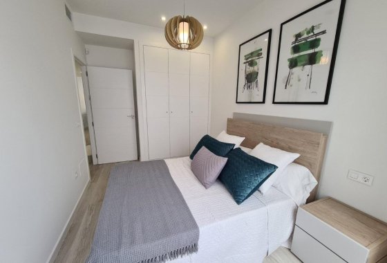 New Build - Villa / ikerházfél - Avileses