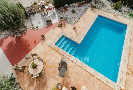 Resale - Country Estate - Fortuna