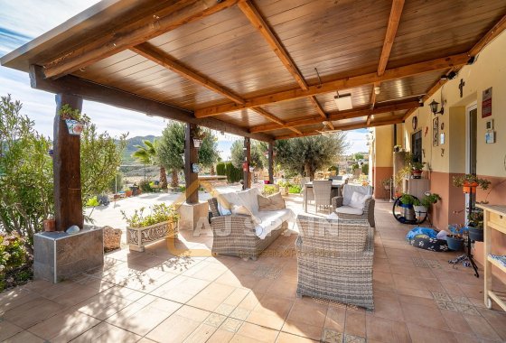 Resale - Country Estate - Fortuna