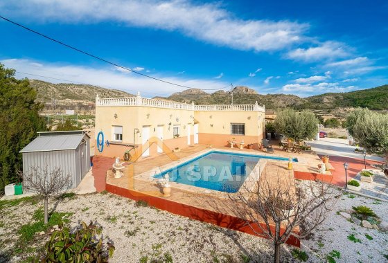 Resale - Country Estate - Fortuna