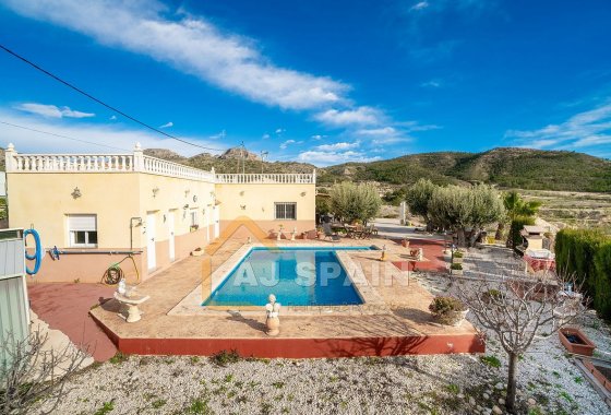 Resale - Country Estate - Fortuna