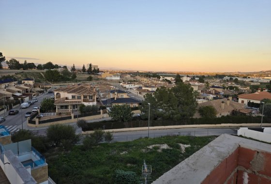 New Build - Villa / ikerházfél - Bigastro