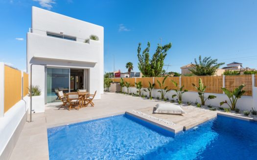 Villa 3 dorm estilo Ibiza en Golf Resort